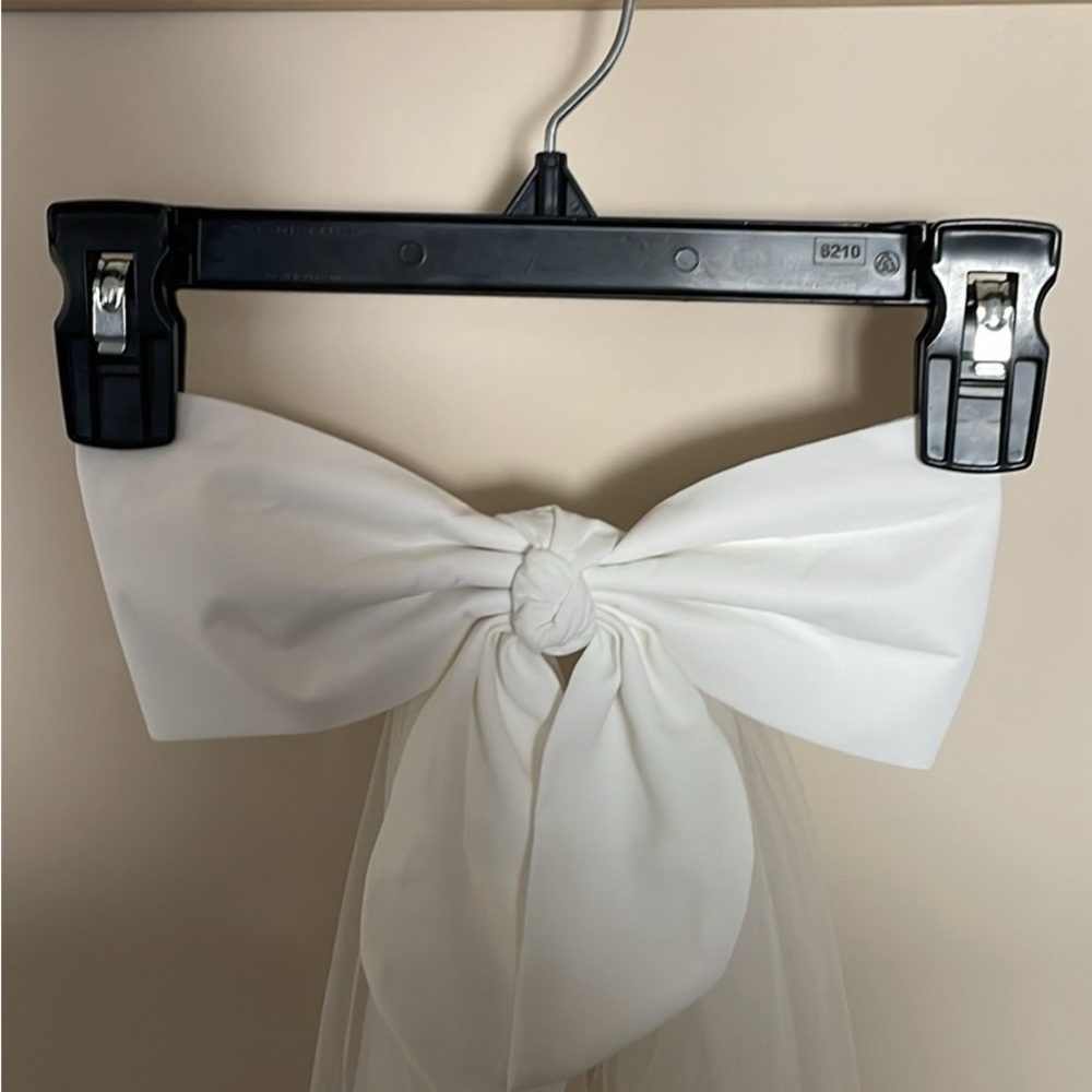 Bridal Bow and Veil